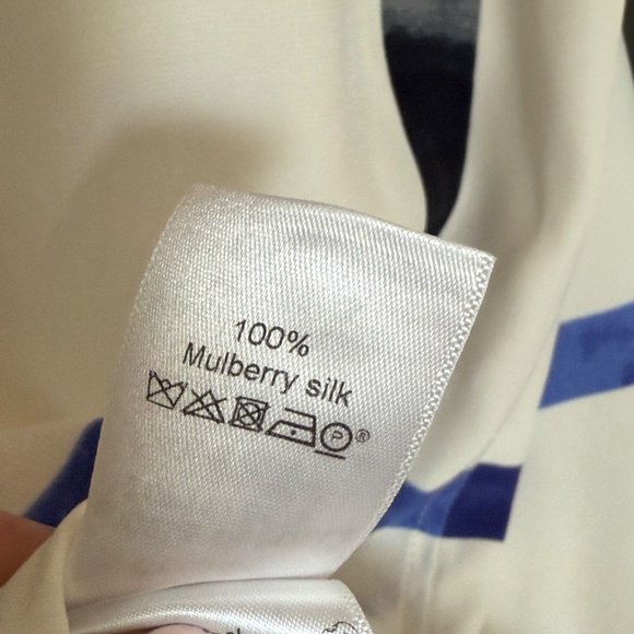 Celine "Phoebe Philo" 100% Silk Blue & White Blouse Pre Fall 2014 Size 38 - Picture 7 of 7